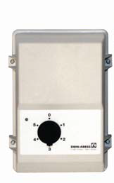 Регулятор скорости трансформаторный 5-ступ. R-E-2G (230 В, 2А, IP54)